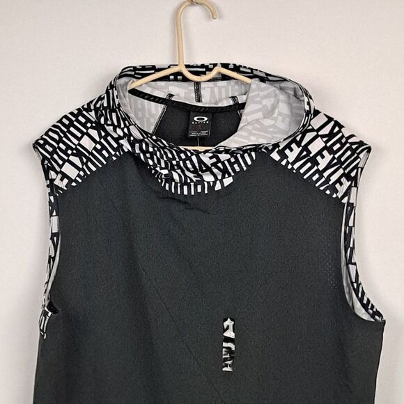 Oakley HighTides pullover with hood NWT - Picture 2 of 12